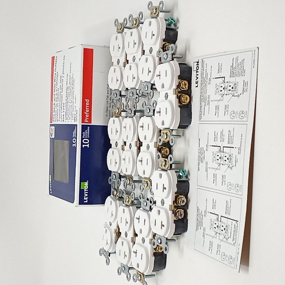 Leviton Back & Side Wire Outlets 20 A-125 V Set of 11 - Picture 2 of 8